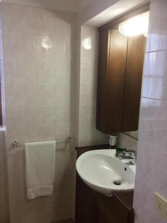 Agriturismo Podere La Casaccia ポッピ 0*,