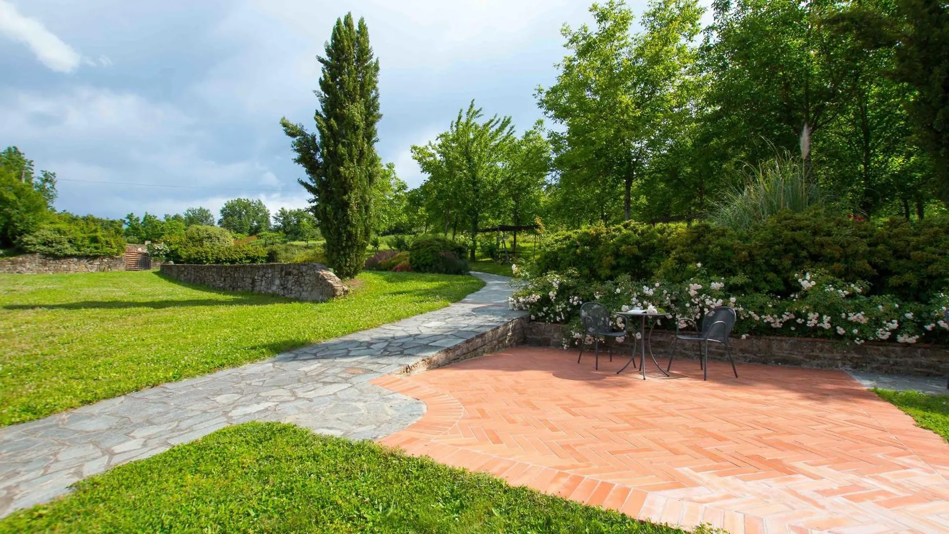 Agriturismo Podere La Casaccia ポッピ イタリア